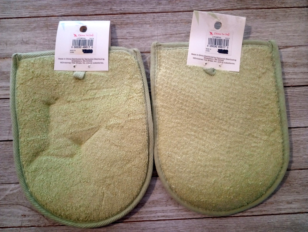 2 Savvy Spa Hand Shower Mitts