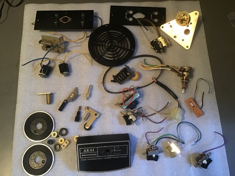 Akai 4000DS , different parts