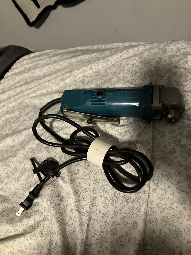 Makita Right Angle Corded Drill ￼