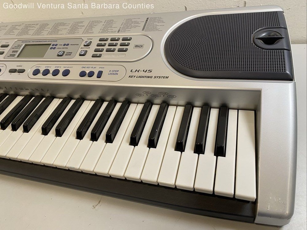 Casio LK-45 61-Key Lighting System Portable Keybaord