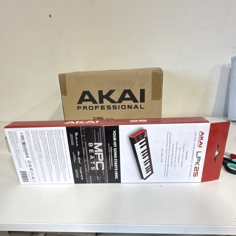 Akai Professional LPK25 MIDI Keyboard Controller 25 Synth Keys USB Software