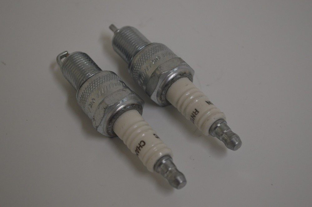 Champion Spark Plug | RN12YC | 404 | 2 Set