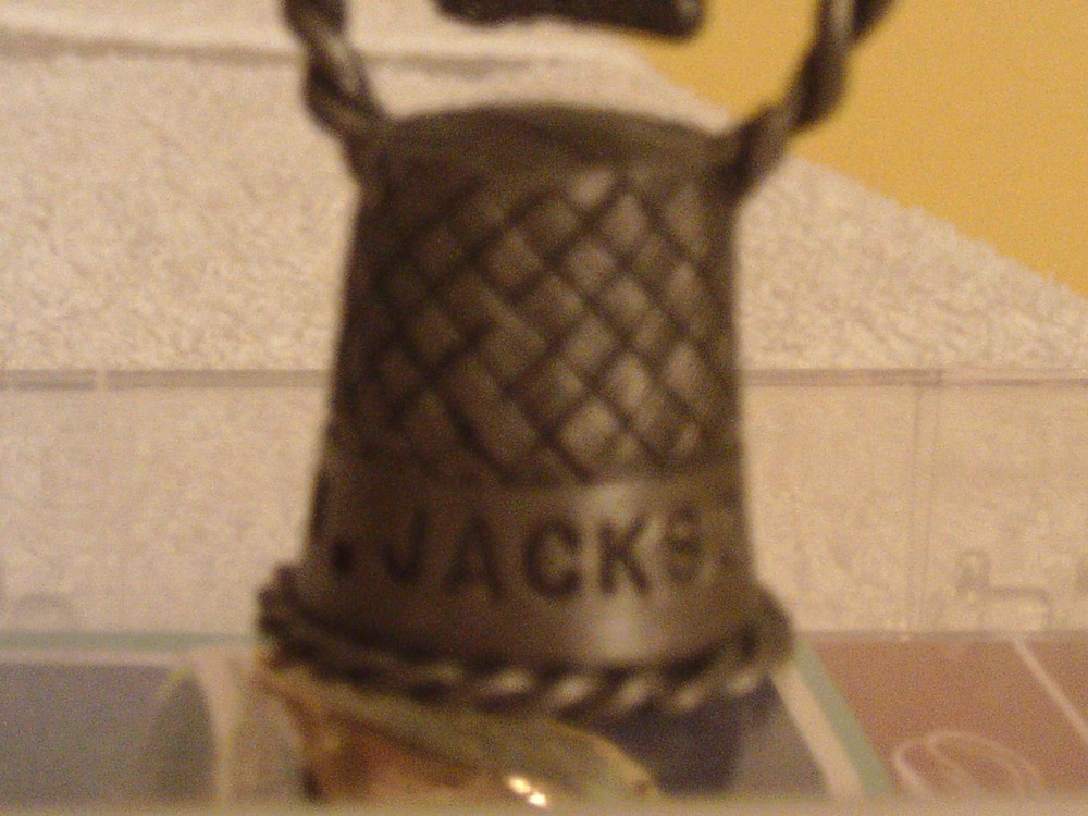 VINTAGE PEWTER GEN. JACKSON THUMBLE