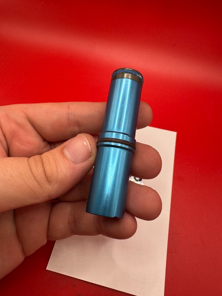 Dye M3S Bolt