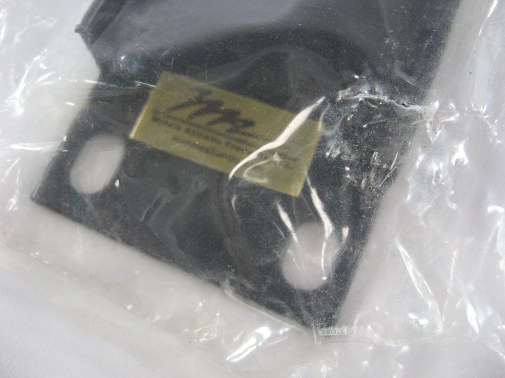 Middle Atlantic Products SB1 Flanged Blank Panel