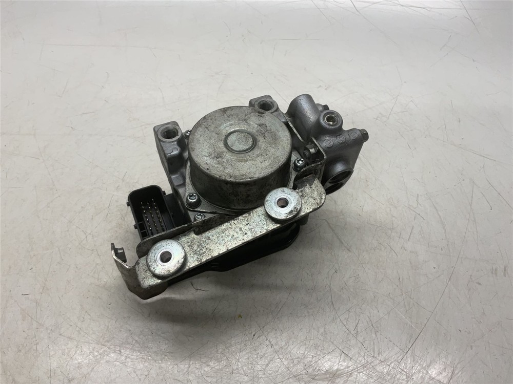 2012 Honda NC700X Integra ABS MODULATOR - 57110MGSD81