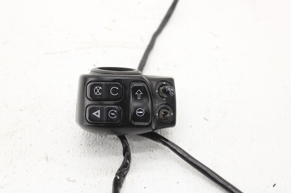 2014-2017 Harley Davidson Electra Ultra Limited Right Control Switch Pack