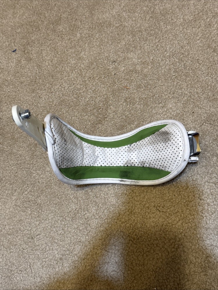 Burton Custom Snowboard binding Right Ankle Strap Medium White