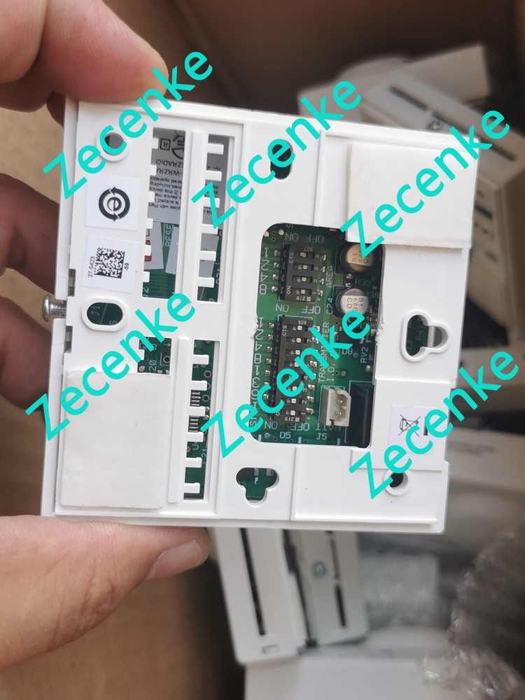 1 PC USED WRZ-7860 Temperature Sensor