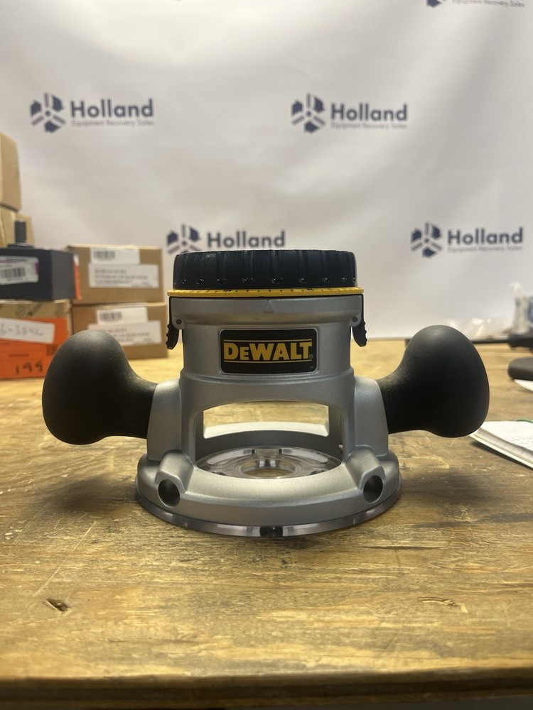 Dewalt Fixed Router Base #DW6184, New Open Box , CM-2