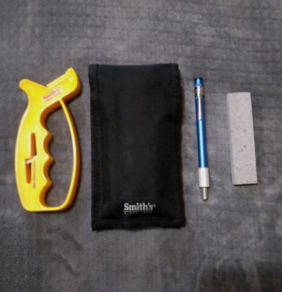 Rare Smiths 3 Peice Knife Sharpener Kit
