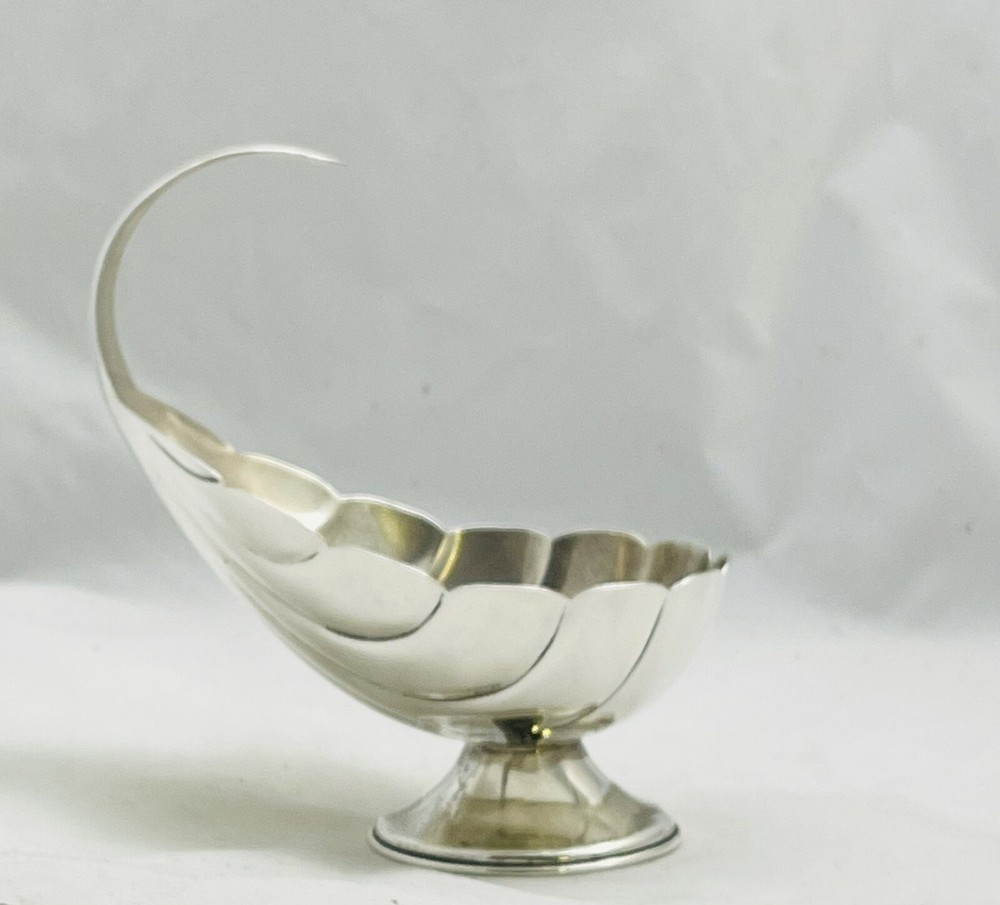 Antique Mexican Sterling Silver Sloping Upward Shell Dish