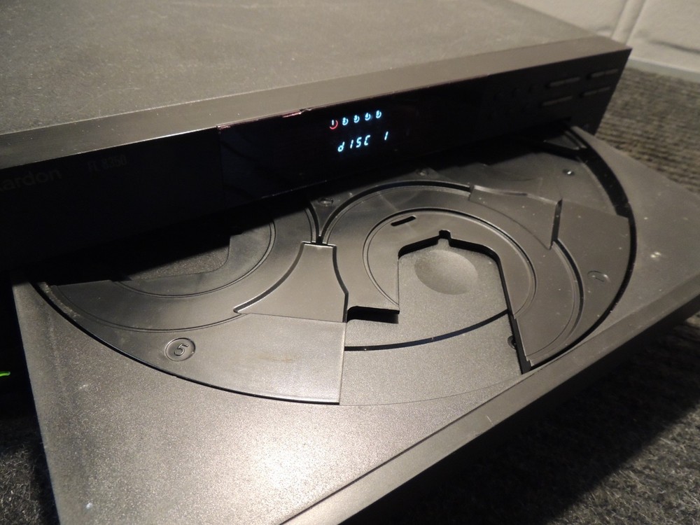 Vintage Harman Kardon FL8350 CD Changer