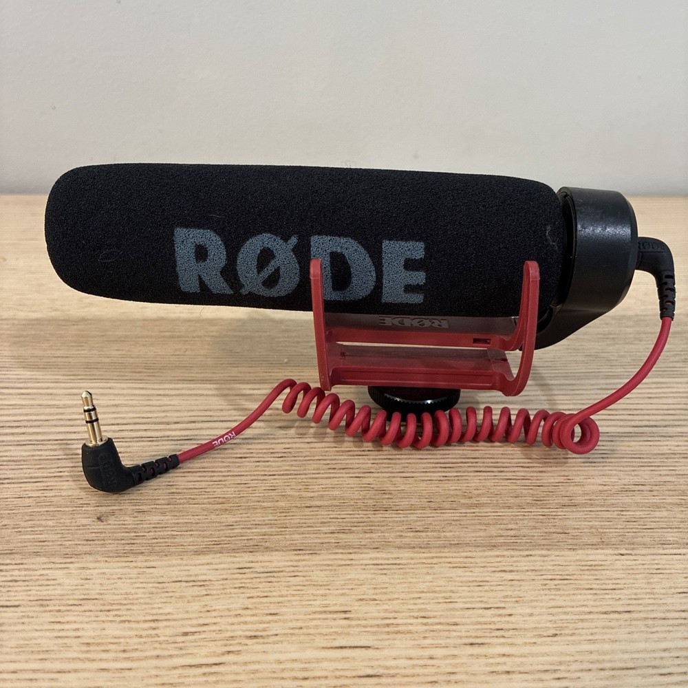 Rode VideoMic GO Lightweight On Camera Microphone 3.5 mm microphone output MINT