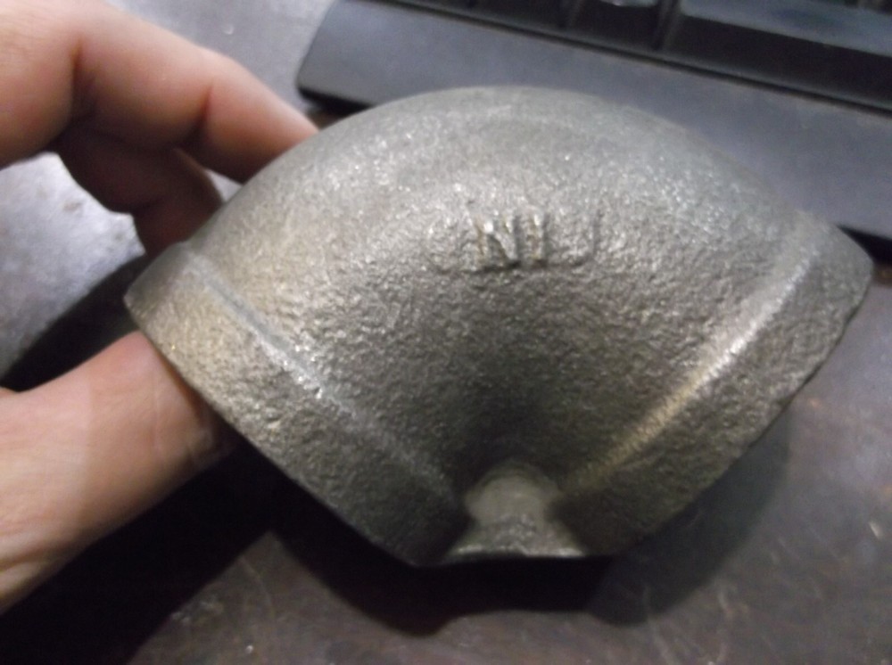 CAMCO 1-1/2" THREADED PIPE FITTING 90 DEGREES ELBOW (WL18-1)