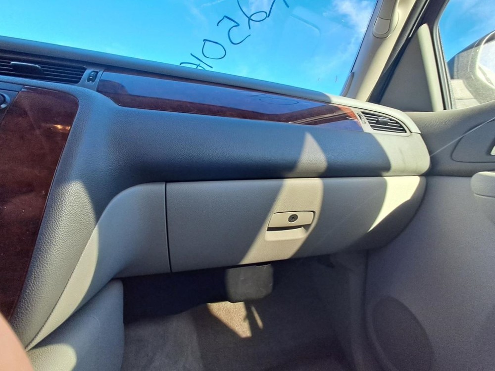 TAHOE     2009 Glove Box 4868305