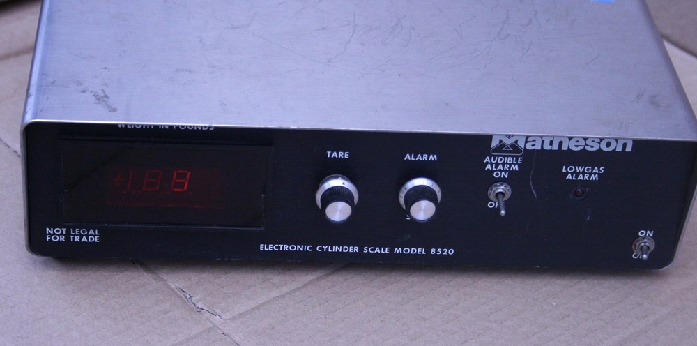 Matheson 8520 electronic cylinder scale digital controller