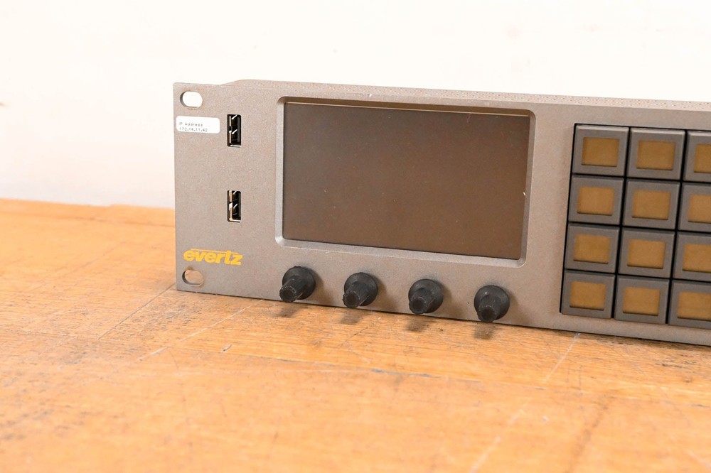 Evertz CP-2232E Advanced System Control Panel w/ 32 LCD Buttons (NO PSU) CG01V7D