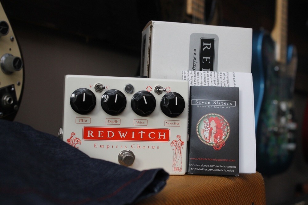 guitar pedal enclosure