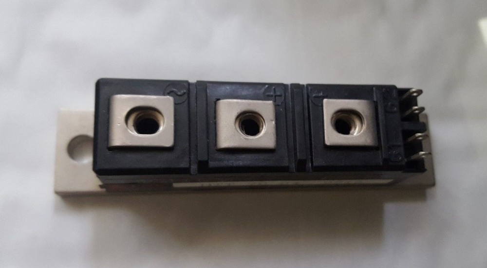 INTERNATIONAL RECTIFIER  THYRISTOR/ DIODE and Power Modules IRKT71-04