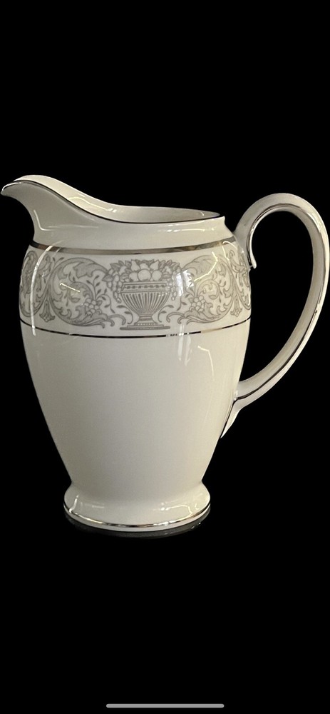 ROSENTHAL LEONARDO BONE CHINA CREAMER EXCELLENT