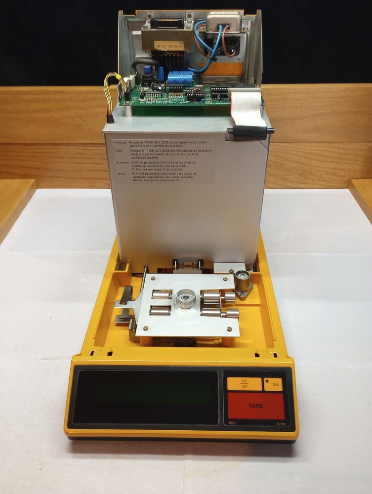 SARTORIUS 1702 ANALYTICAL LAB BALANCE