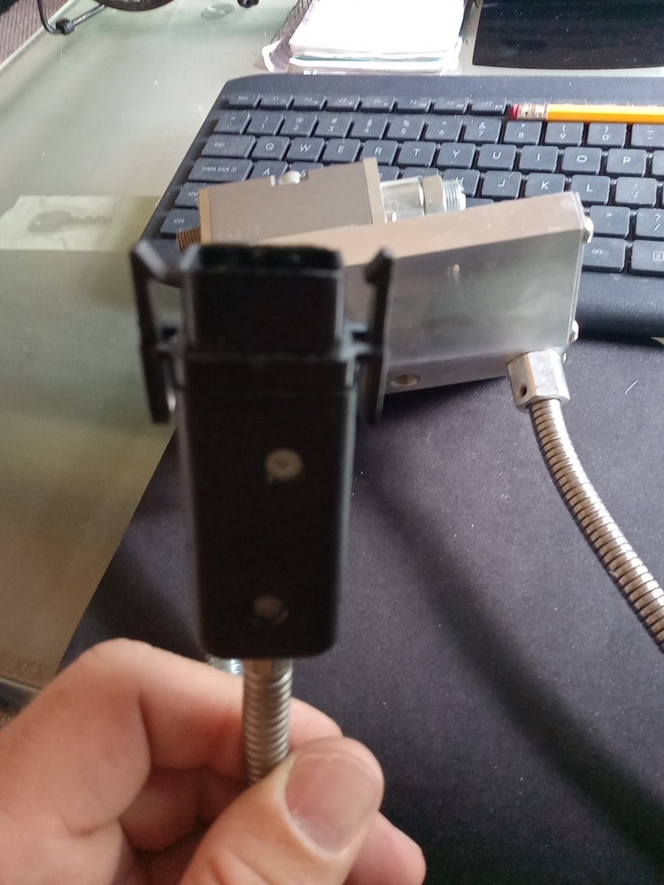 Zents / Nordson Applicator Head.