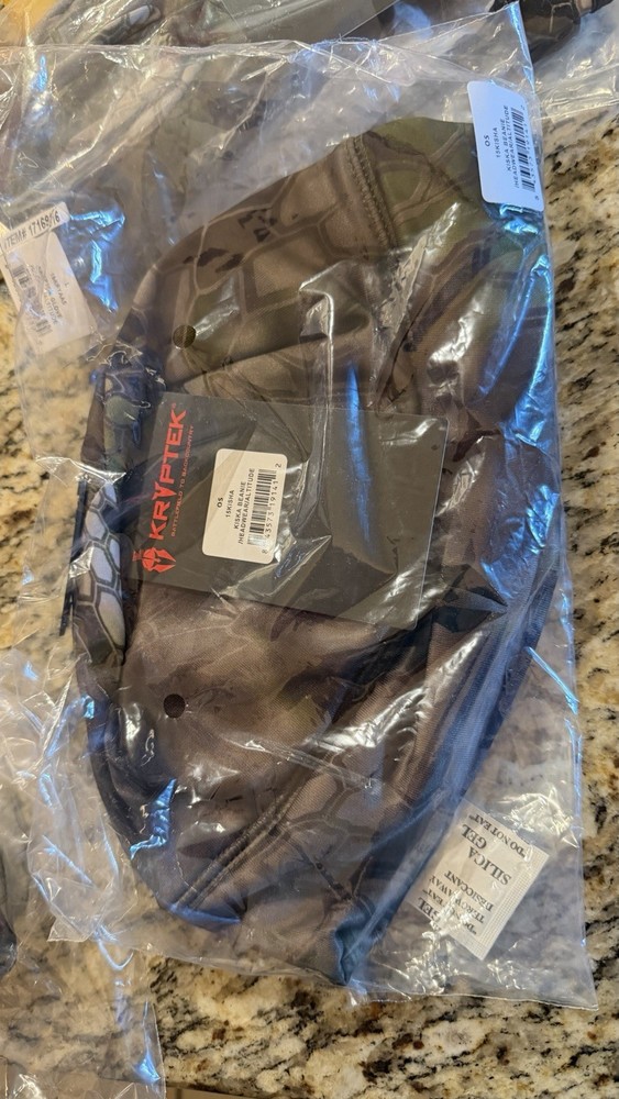 Kryptek Altitude Kiska Beanie / Krypton Glove Combo Size Large NWT