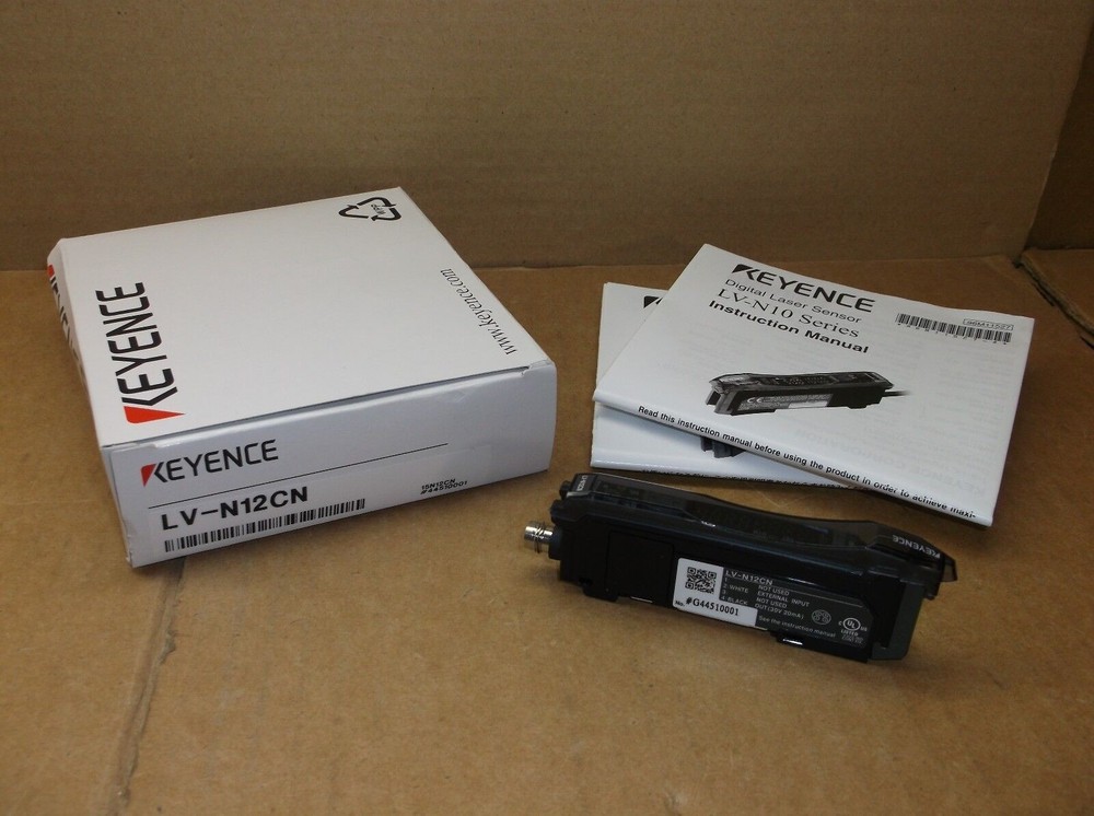 KEYENCE LV-N12CN Laser Sensor New