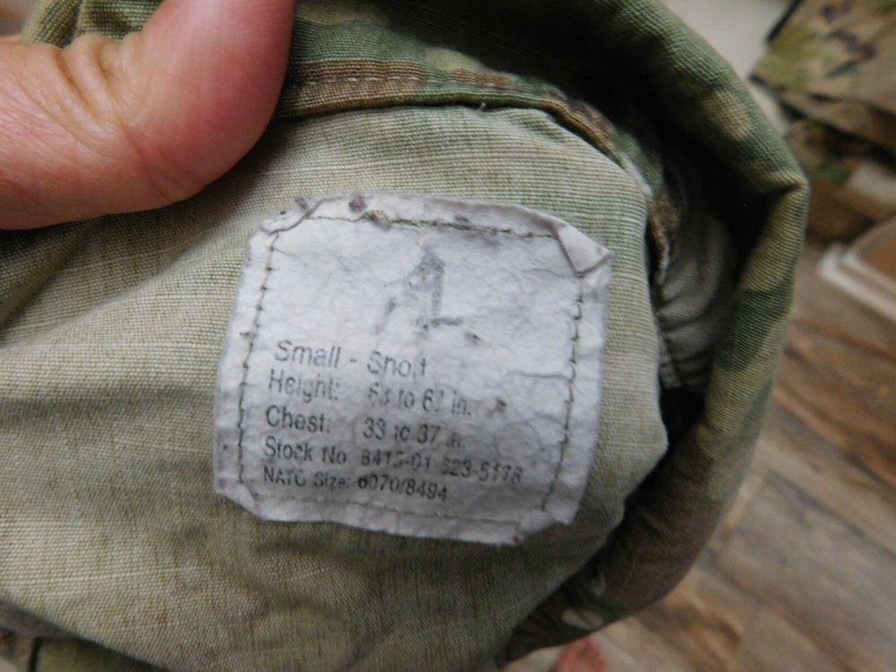 US ARMY OCP COAT SZ SMALL - SHORT