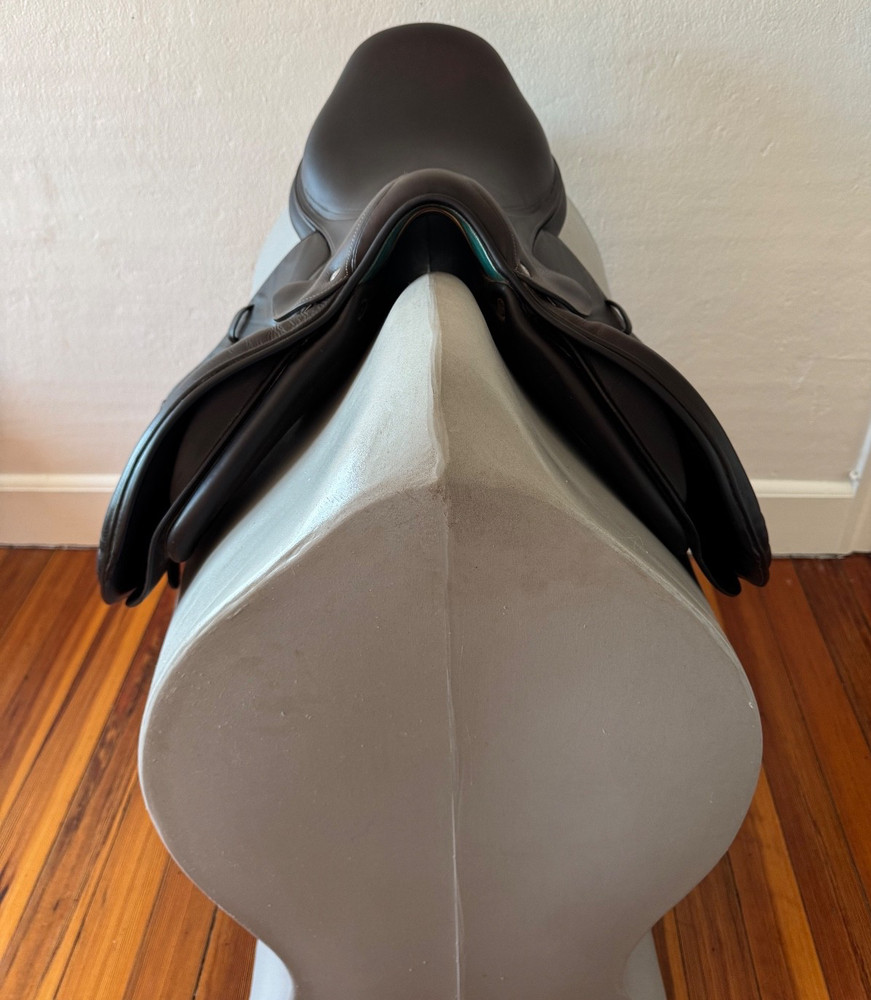 18" Voltaire Stuttgart PRO Saddle - 2018 - 3A - Full Buffalo