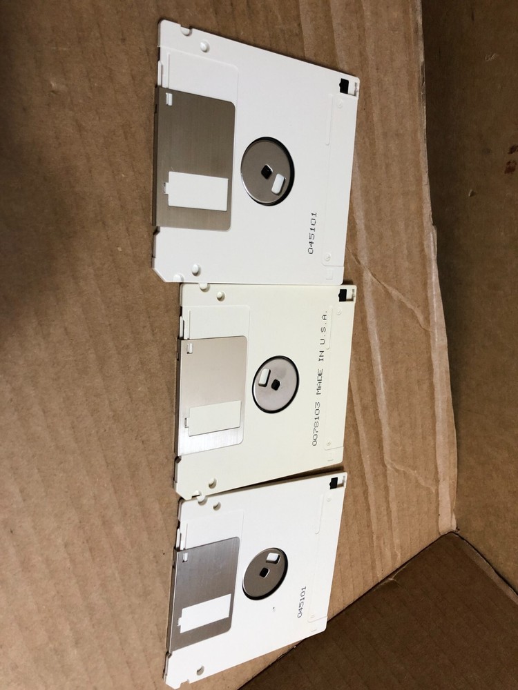 Apple System Startup/PROGRAM/WORKS TOUR Version 2.0 3.5 Floppys