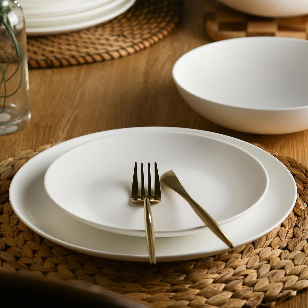 Taglio 12-Piece Dinnerware Set Bone China, Matte White