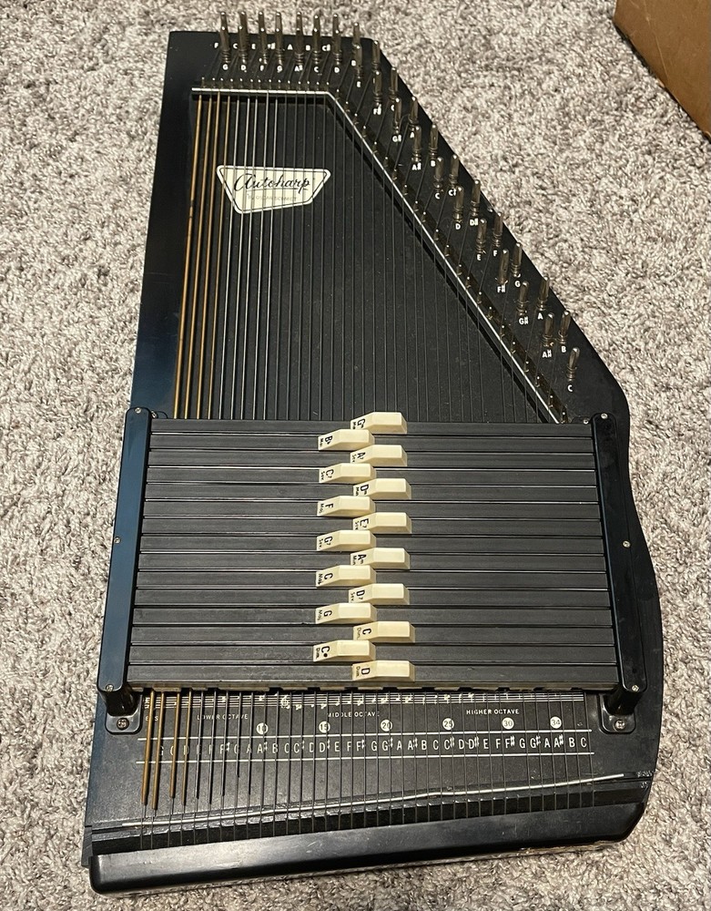 Oscar Schmidt Autoharp 15 Chord