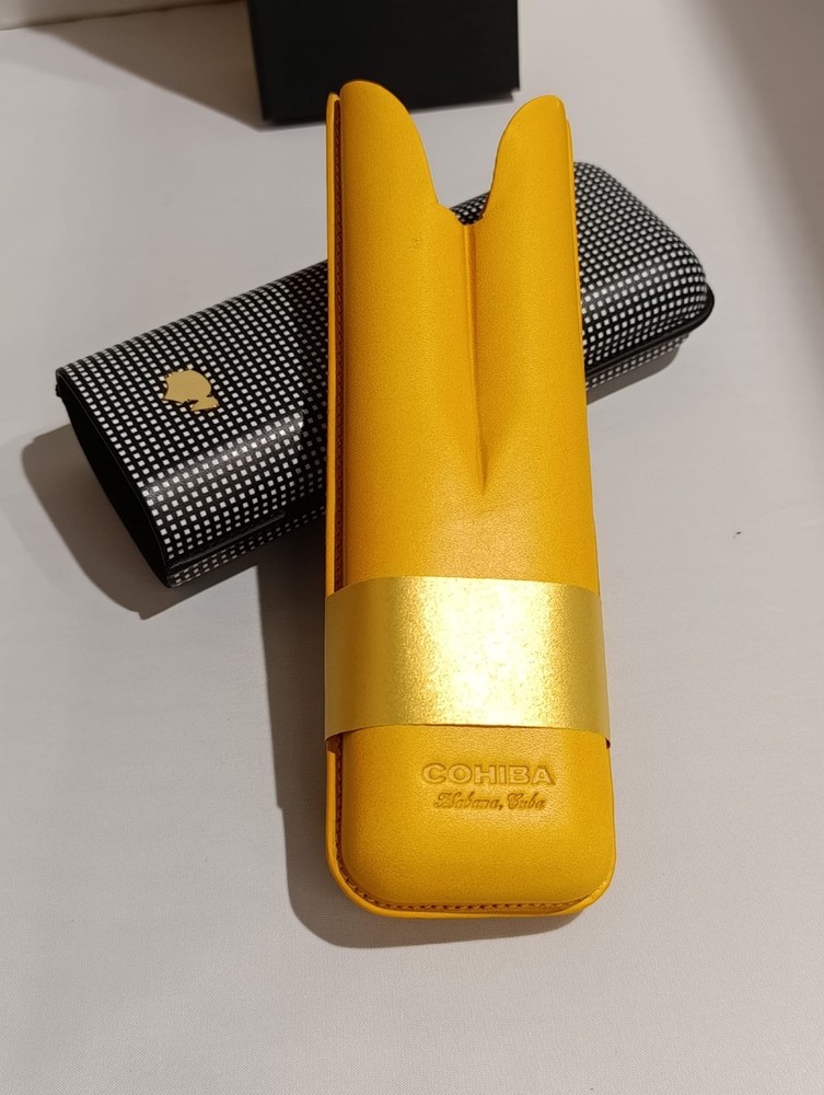 CIGAR HOLDER FOR CARIBBEAN CIGAR CASE