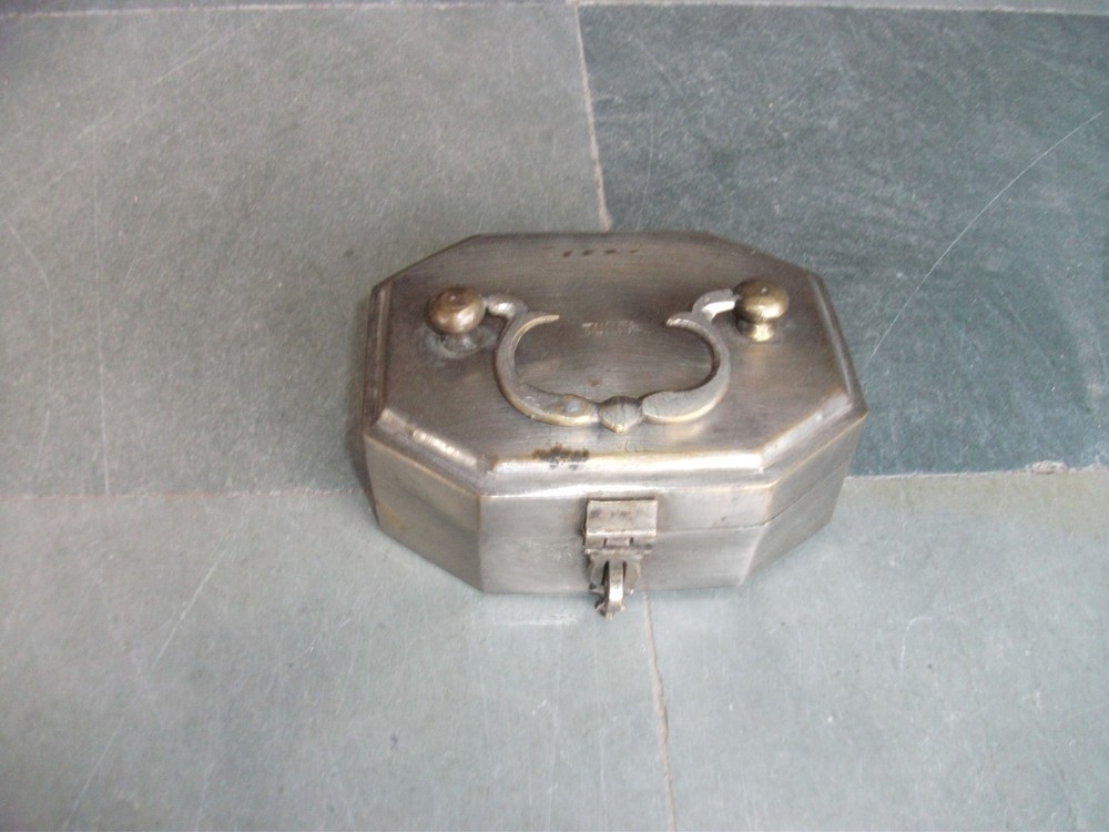 Vintage Brass Handcrafted Solid 4 Compartment Betel Nut Box