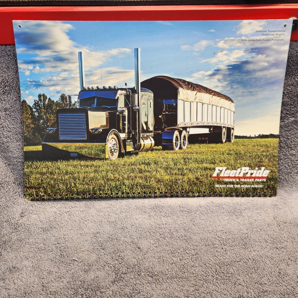 Fleetpride 2018 Calendar. Tractor Trailers. Excellent Condition.