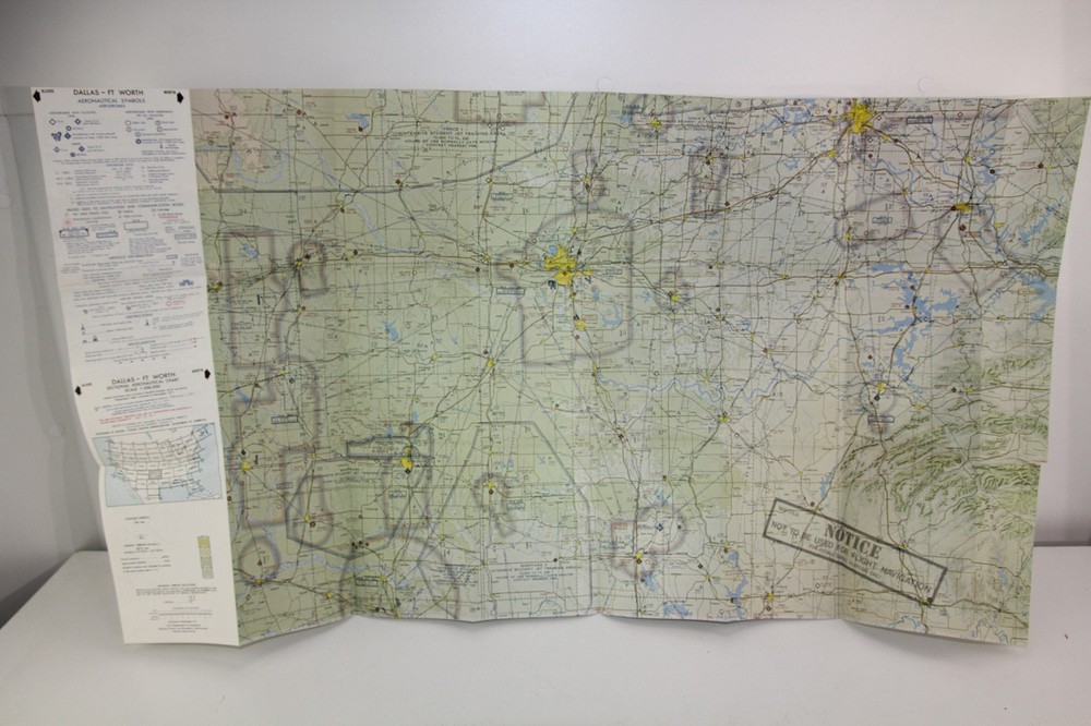Vintage 1972 Cessna 150 Plane Flight Computer, Manual, Maps Training System Bag