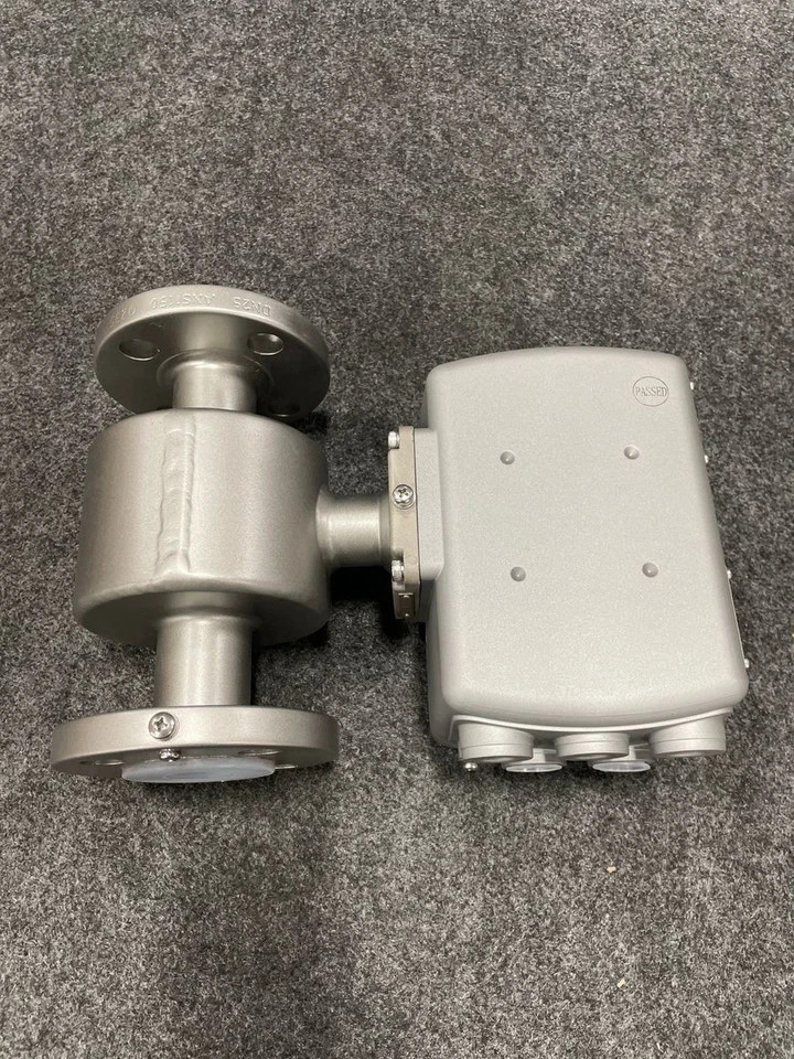 TOSHIBA Electromagnetic Flowmeter Detector GF630/GF632*