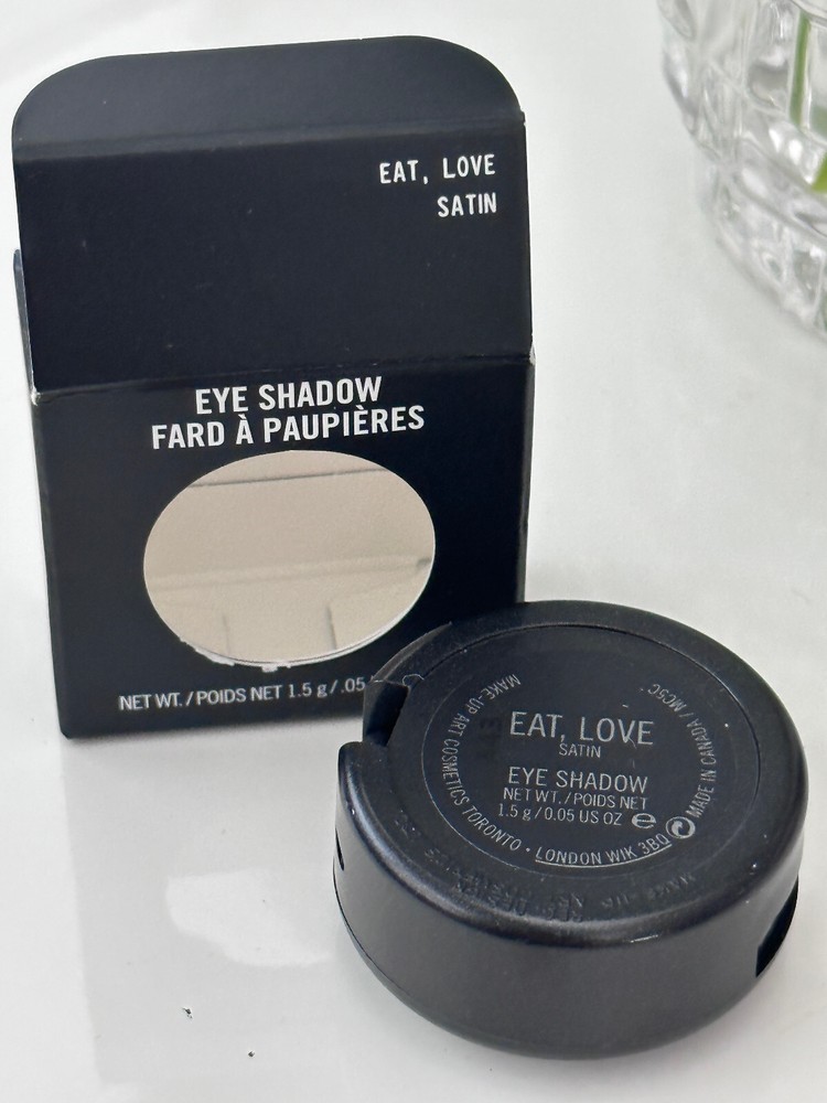 MAC Eye Shadow EAT, LOVE (Satin)