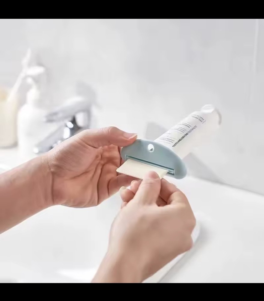 Toothpaste Tube Squeezer Dispenser Holder Rolling Bathroom Tool White