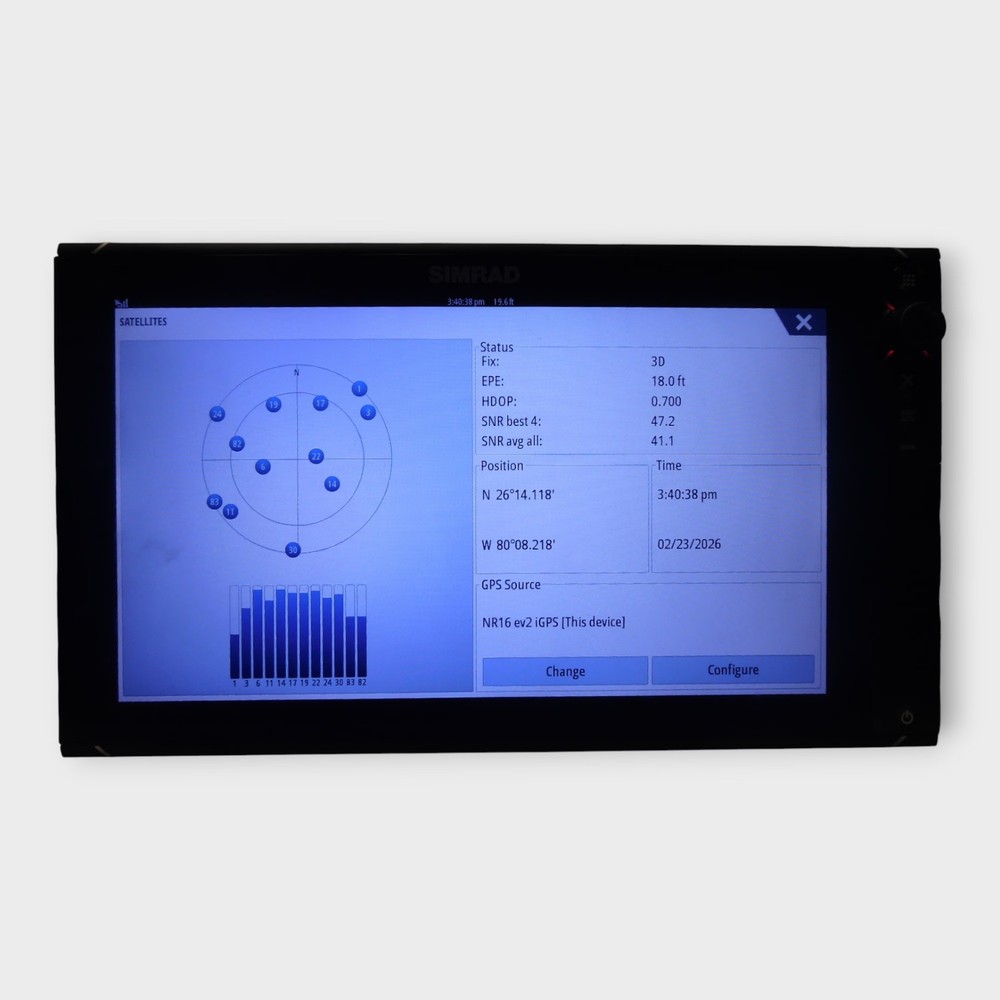 Simrad-NSS16 Evo2 16" Multifunction Display MFD Chartplotter (Tested Good)