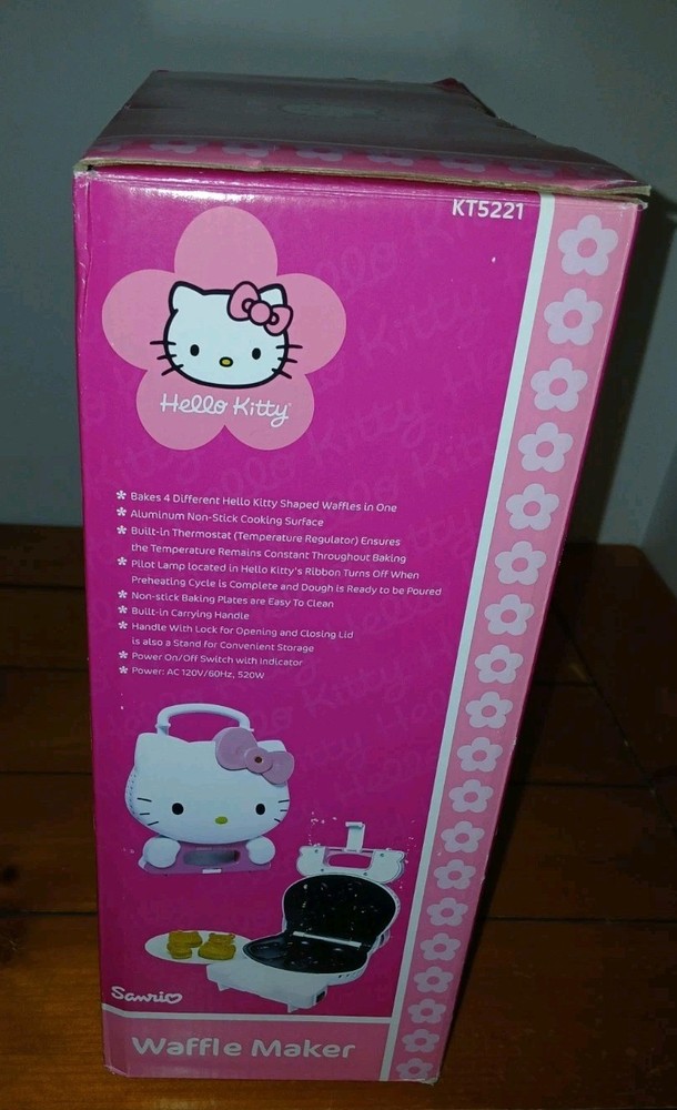Hello Kitty Waffle Maker KT5221 Sanrio New