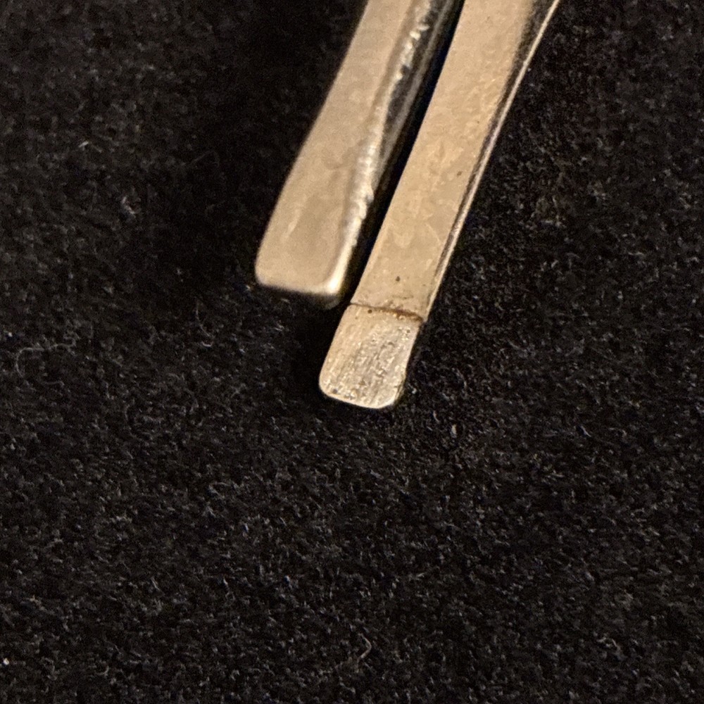 Revlon 3 1/2” Square Flat Tip Blunt Deluxe Tweezer