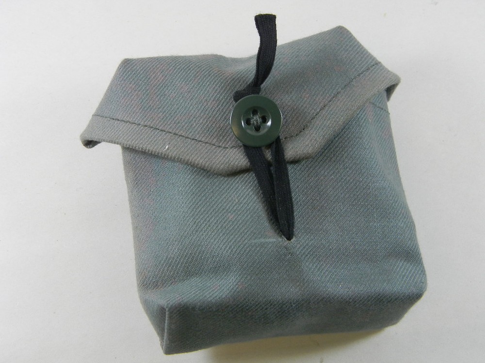 SWISS ARMY ISSUE K-31 CLEANING SET WITH POLYMER LOADING CLIP AND MUZZLE COVER