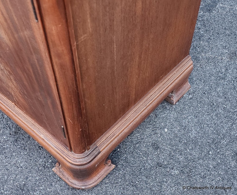 Flame Mahogany Chippendale Style Dining Room Server Silverware Cabinet, 1940s