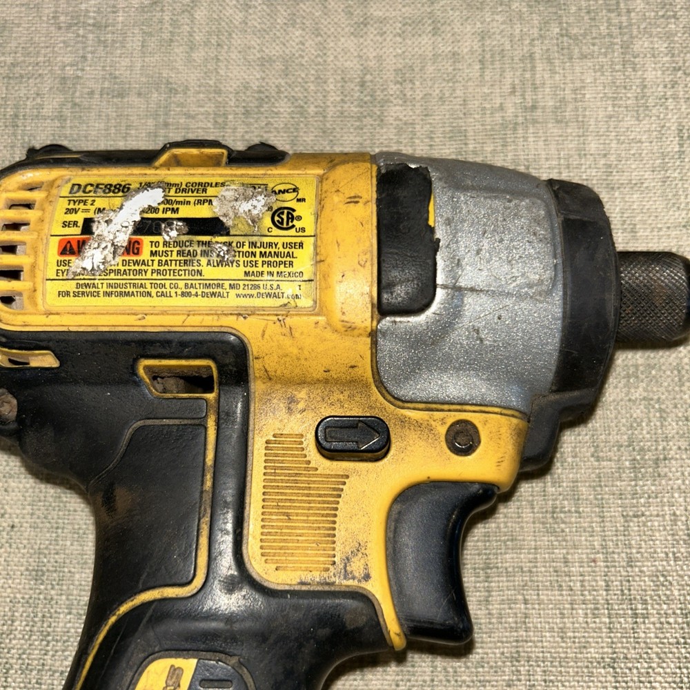 DeWalt DCF886 20V MAX Brushless Impact Driver - Used, Functional, With Battery