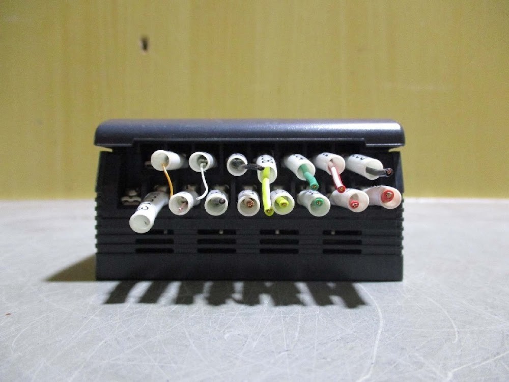 KEYENCE KV-24DT PLC Programmable Controller USED