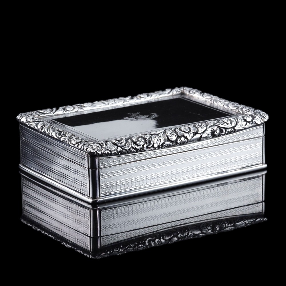 Antique Georgian Solid Silver Large Table Snuff Box - Joseph Willmore 1832