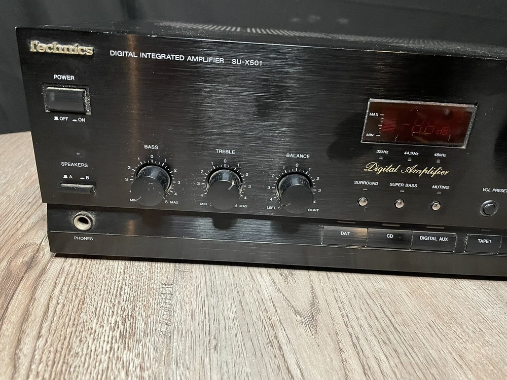 TECHNICS SU-X501/ No Cords /Parts Only